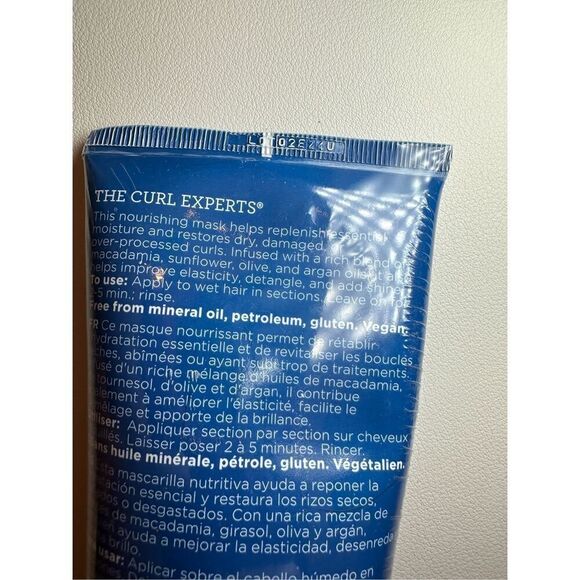 Ouidad MOISTURE LOCK™ ALL CURLS Ultra-Nourishing Intense Hydrating Mask 7.8 fl o - Picture 4 of 4